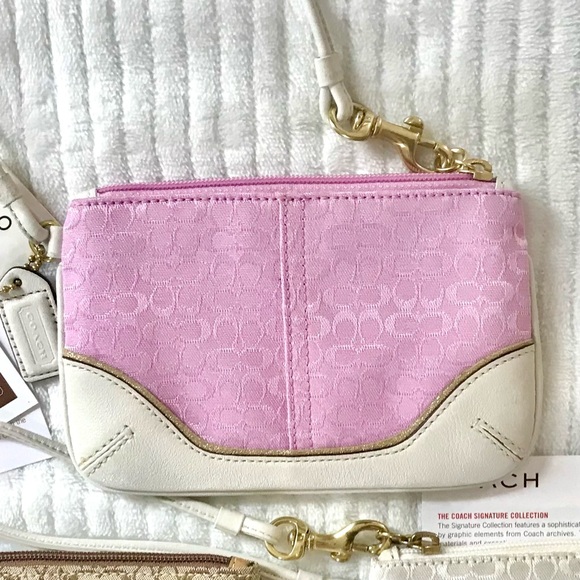 Coach NWT Vintage Womens Signature Pink Wristlet/Wallet - Picture 2 of 8